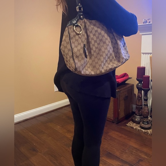 Gucci Suki (Medium) Authentic - Picture 13 of 15